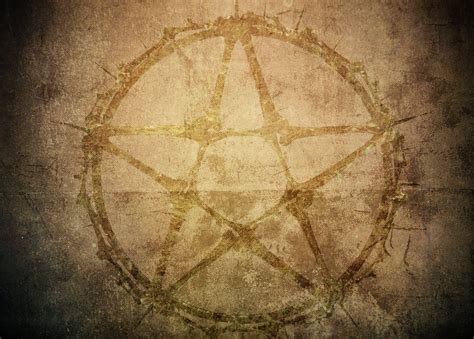 Who are the higher beings that Wiccans turn to for support